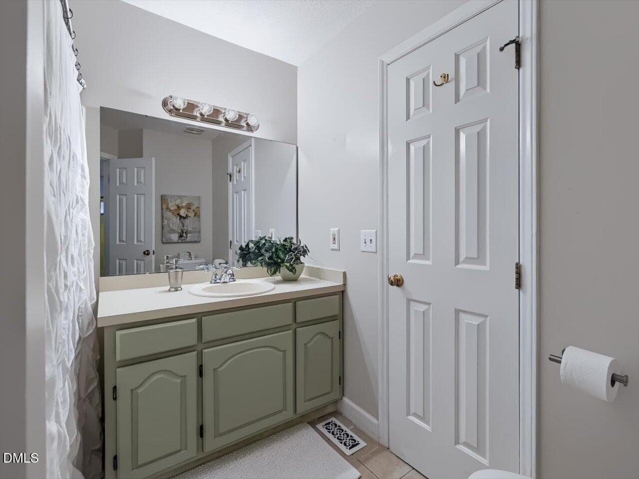 48-Bathroom - 7 Kings Mount Court, Durham, NC 27713
