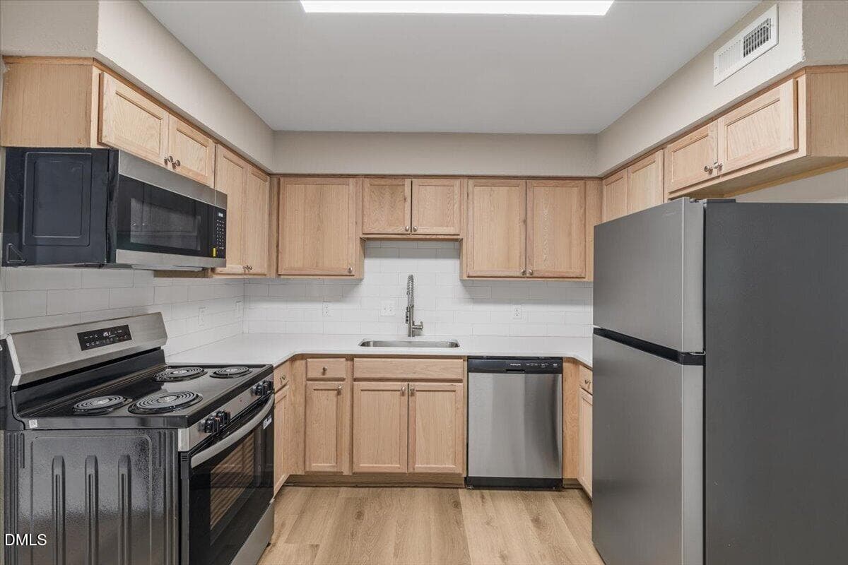 10-Building F 11 - 1309 Hudson Avenue F11, Durham, NC 27705, Durham