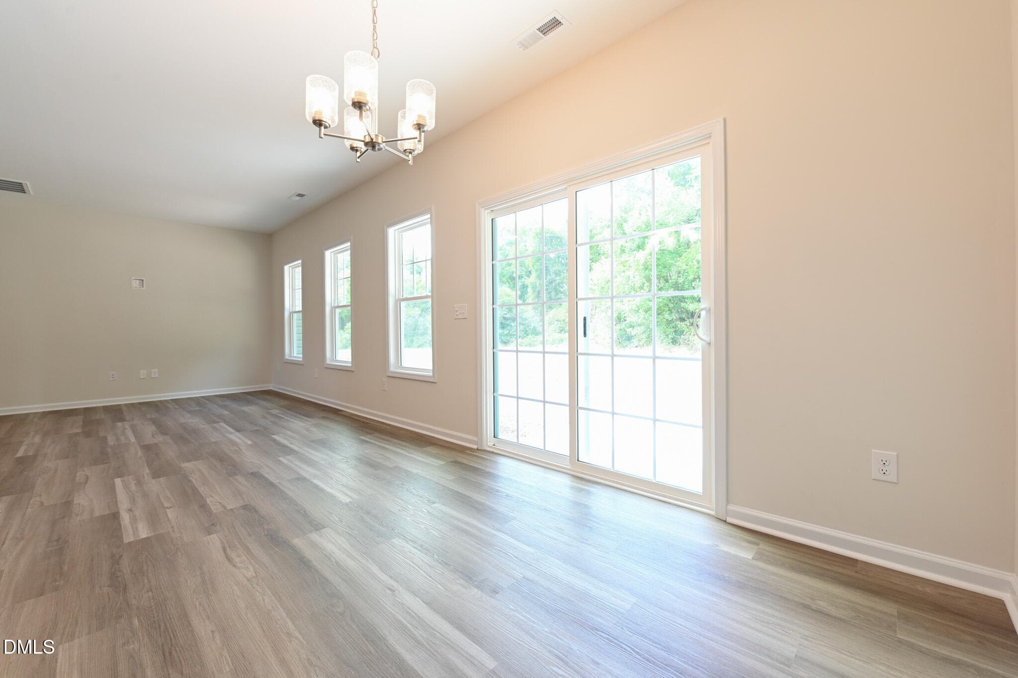 007 - 404 Lyon Estates Drive, La Grange, NC 28551