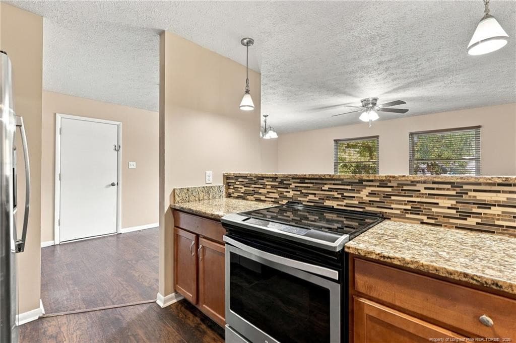 Photo 10 - 3701 Leonard Place, Hope Mills, NC 28348
