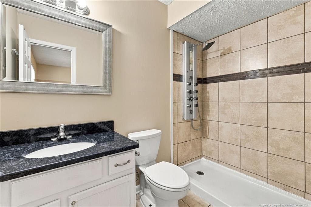 Photo 17 - 3701 Leonard Place, Hope Mills, NC 28348