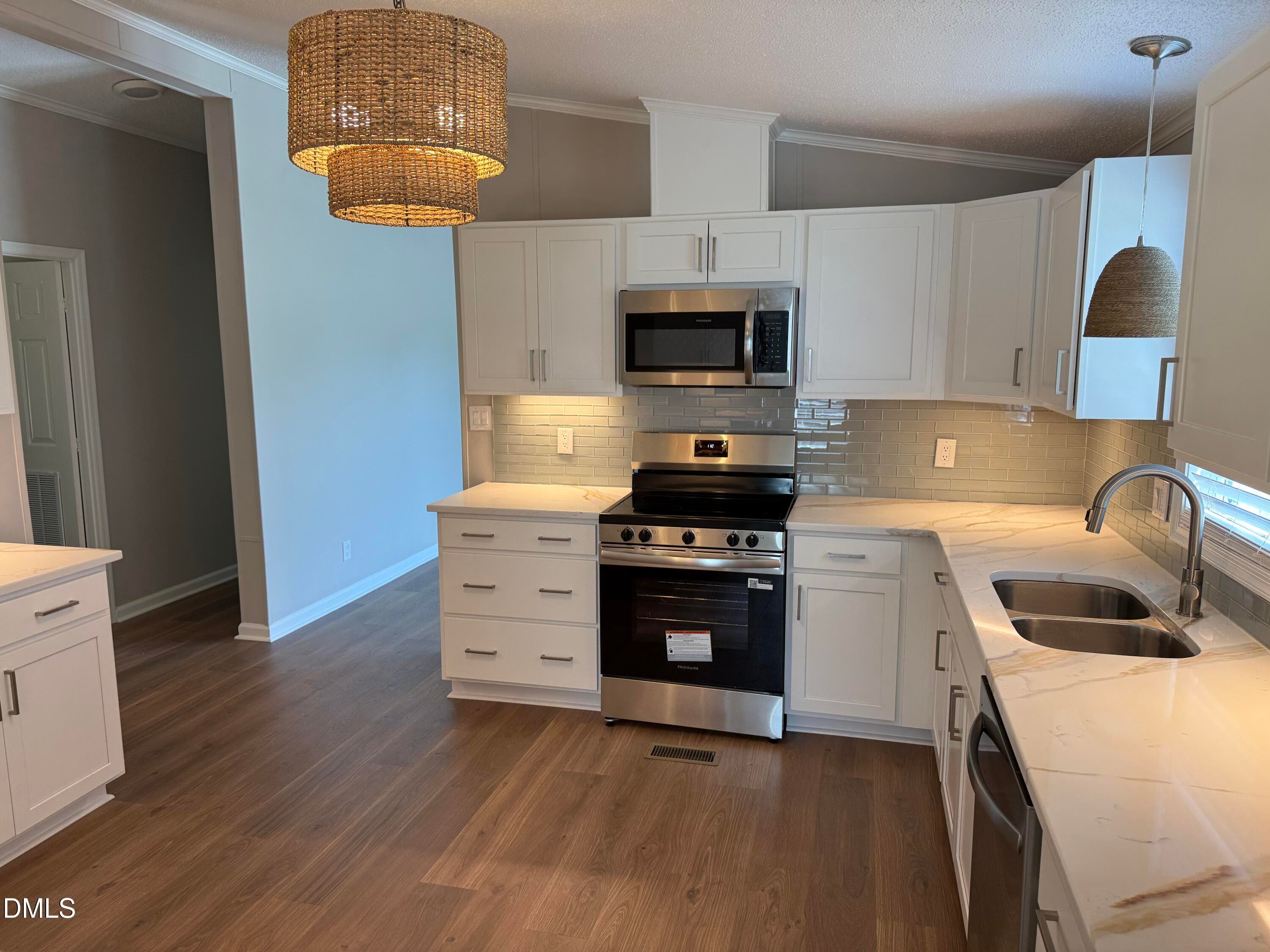 Kitchen - 8401 Kenridge Lane, Fuquay Varina, NC 27526