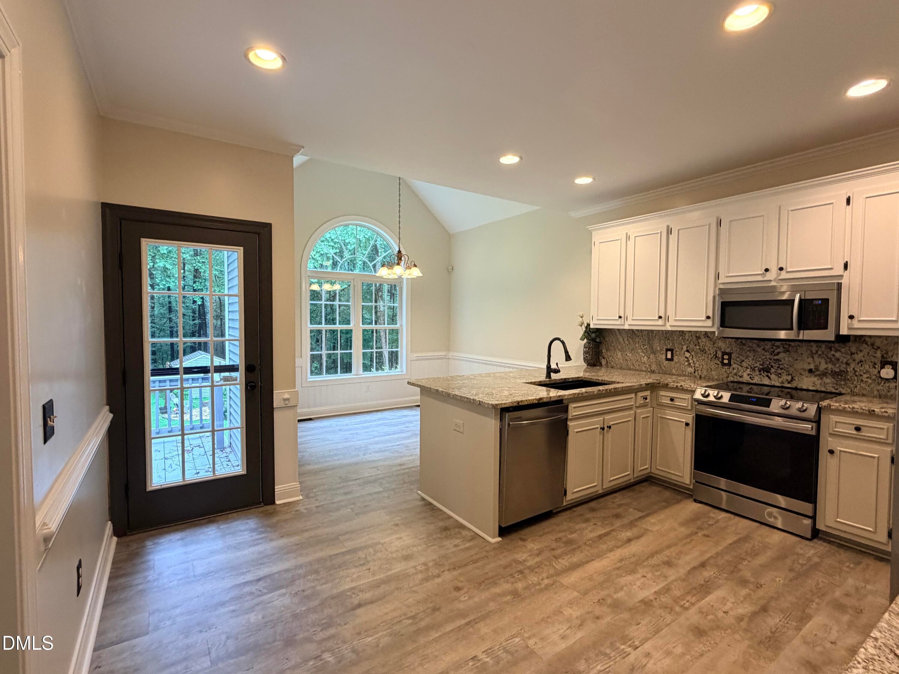 1702TimberlaneKitchen - 1702 Timberlane Drive, Nashville, NC 27856