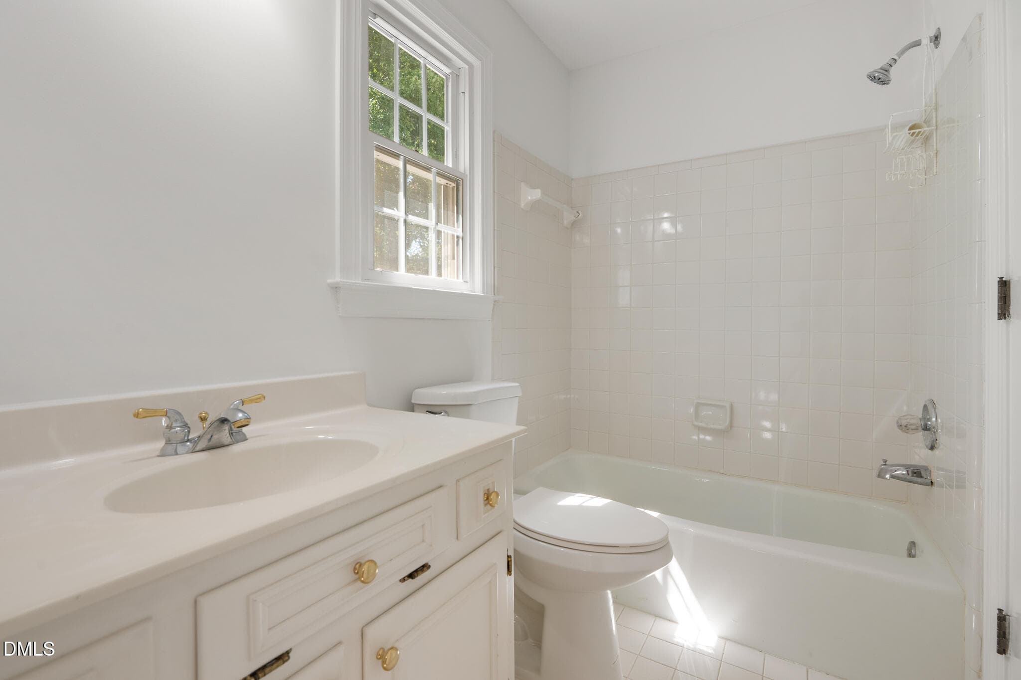 Jack & Jill Full Bath 2 - 2269 Brisbayne Circle, Raleigh, NC 27615