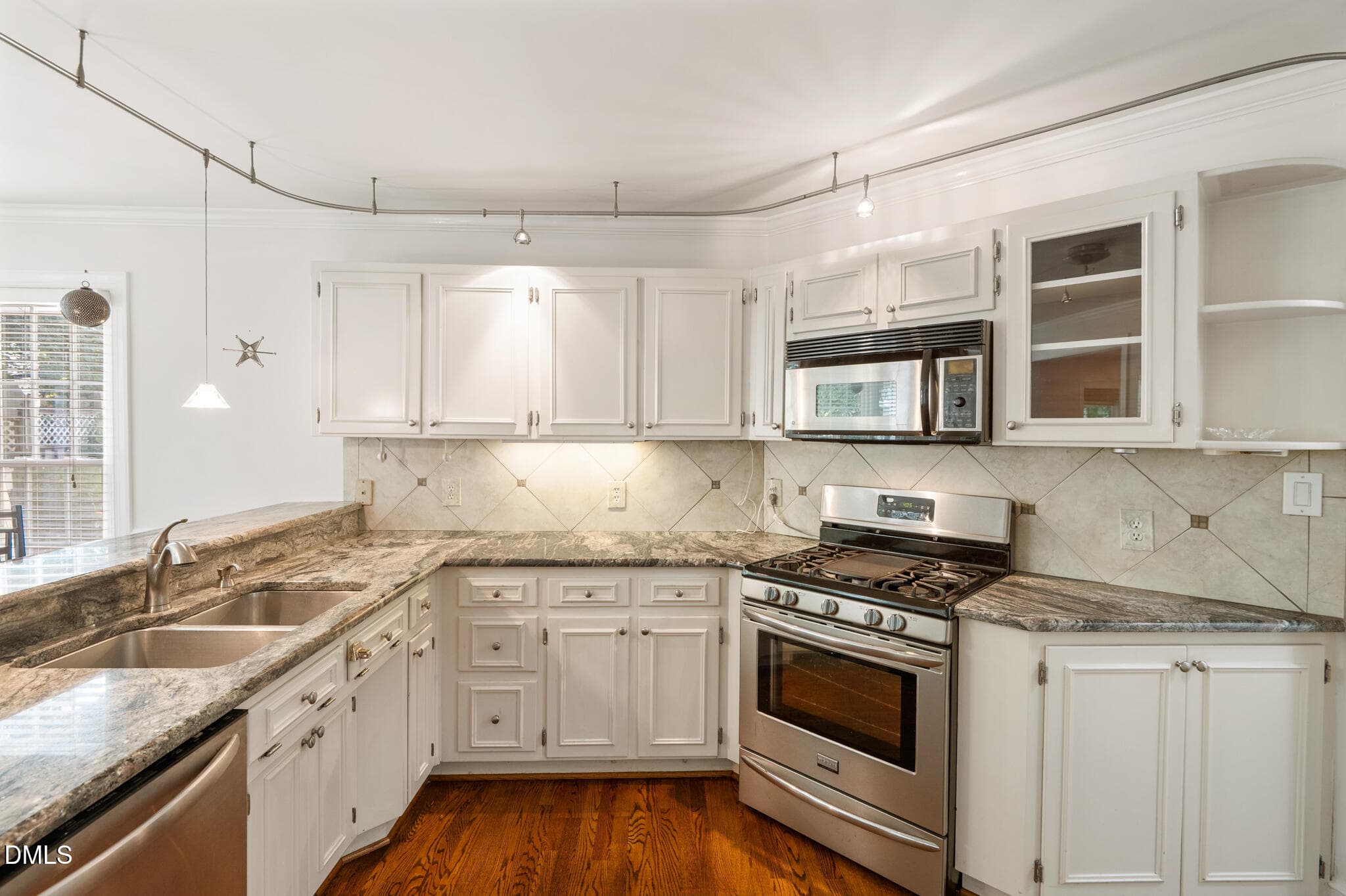Gas Stovetop - 2269 Brisbayne Circle, Raleigh, NC 27615
