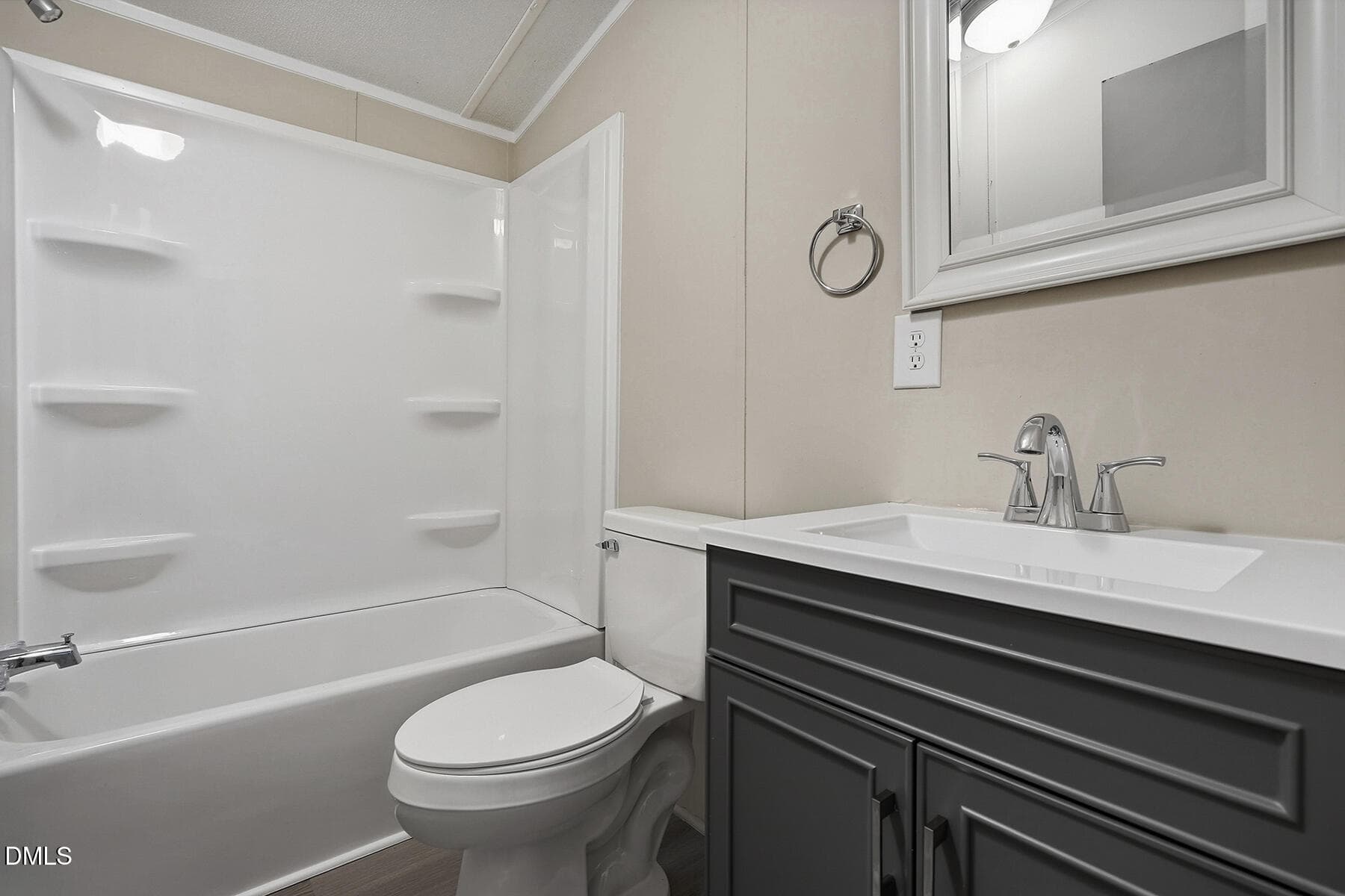 116 Avon Dr-94 - 116 Avon Lane, Newton Grove, NC 28366