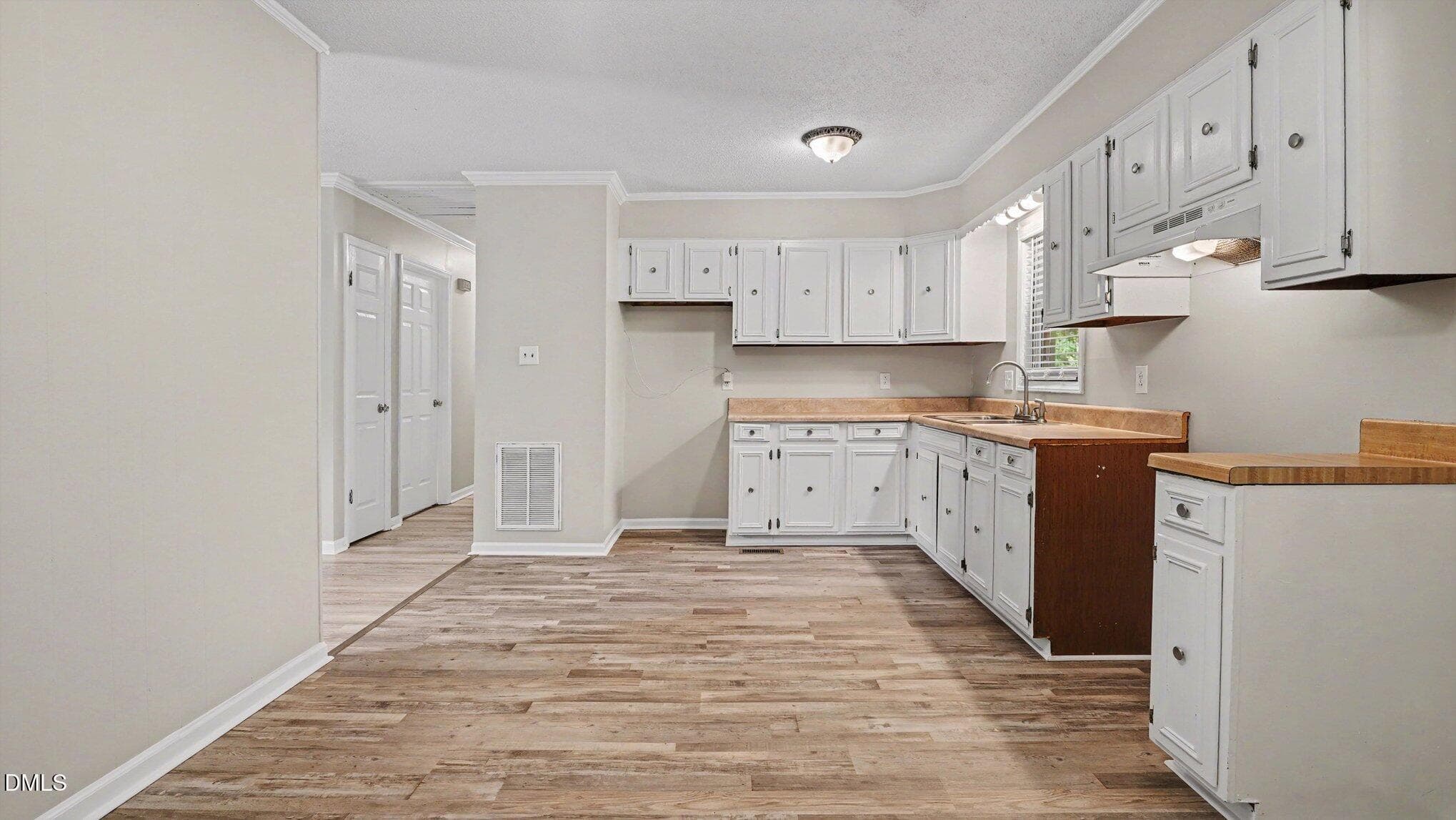011_file_1928 - 1812 N Chatham Avenue, Siler City, NC 27344, Siler City
