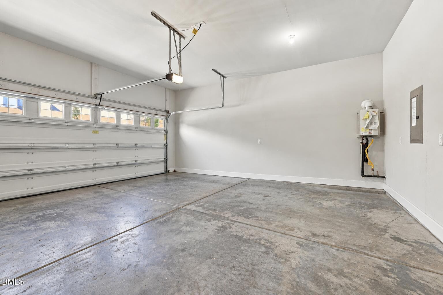 Two Car Garage - 424 Kings Glen Way, Wake Forest, NC 27587