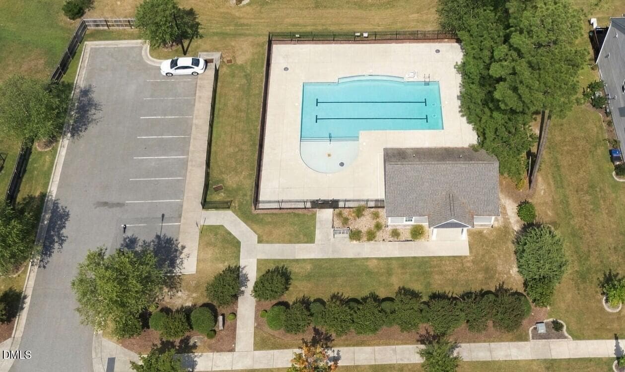 Community Pool - 424 Kings Glen Way, Wake Forest, NC 27587