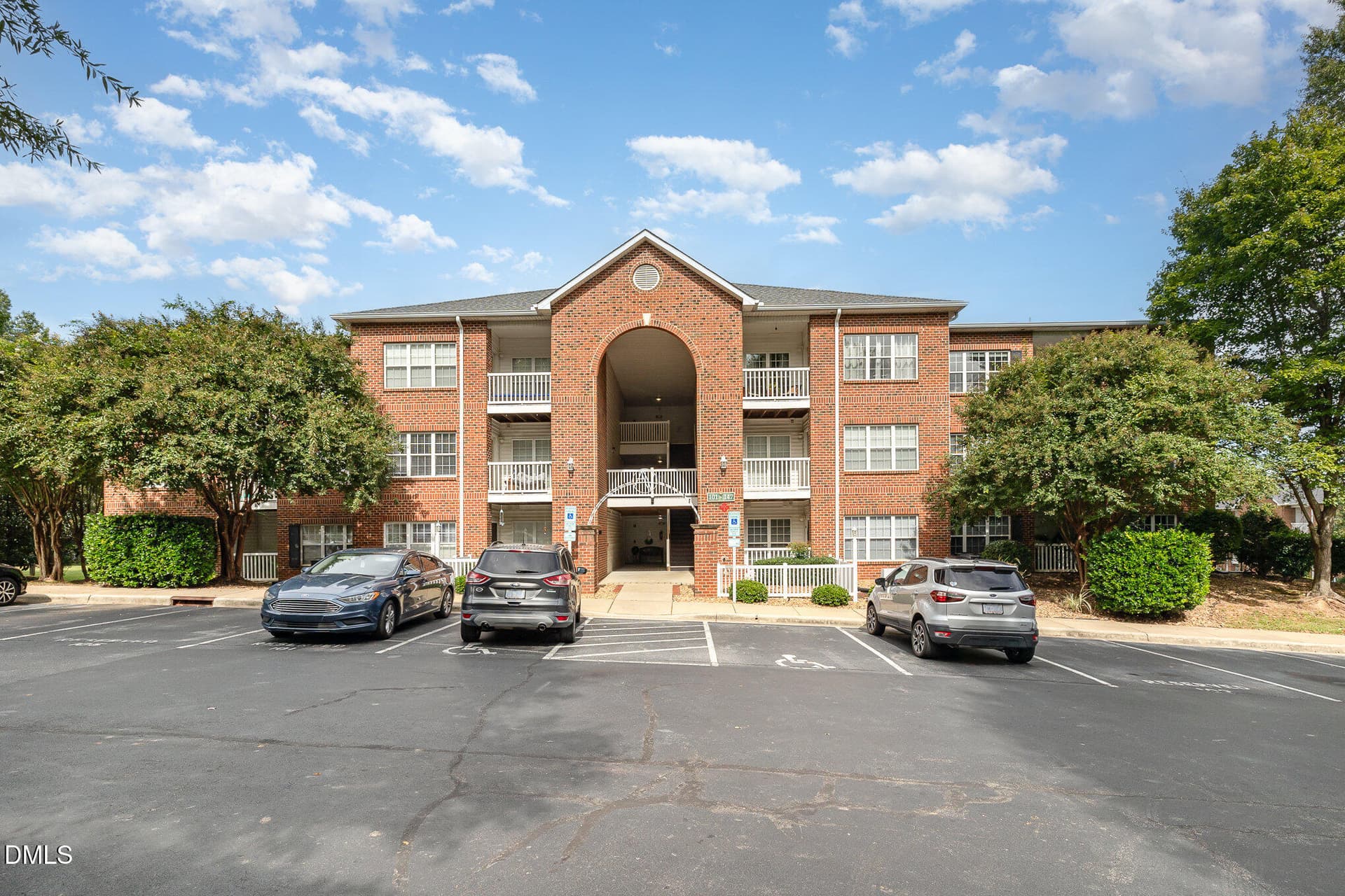 123 Sturbridge Drive, Clayton, NC 27520
