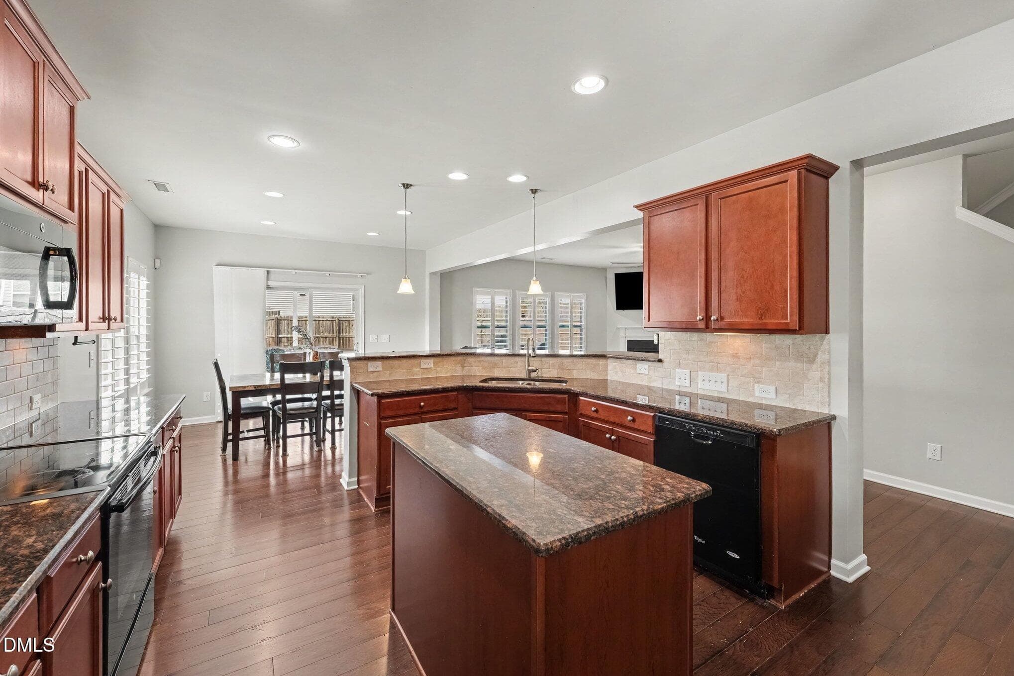 014_file_5083 - 1000 Harvest Point Drive, Fuquay Varina, NC 27526