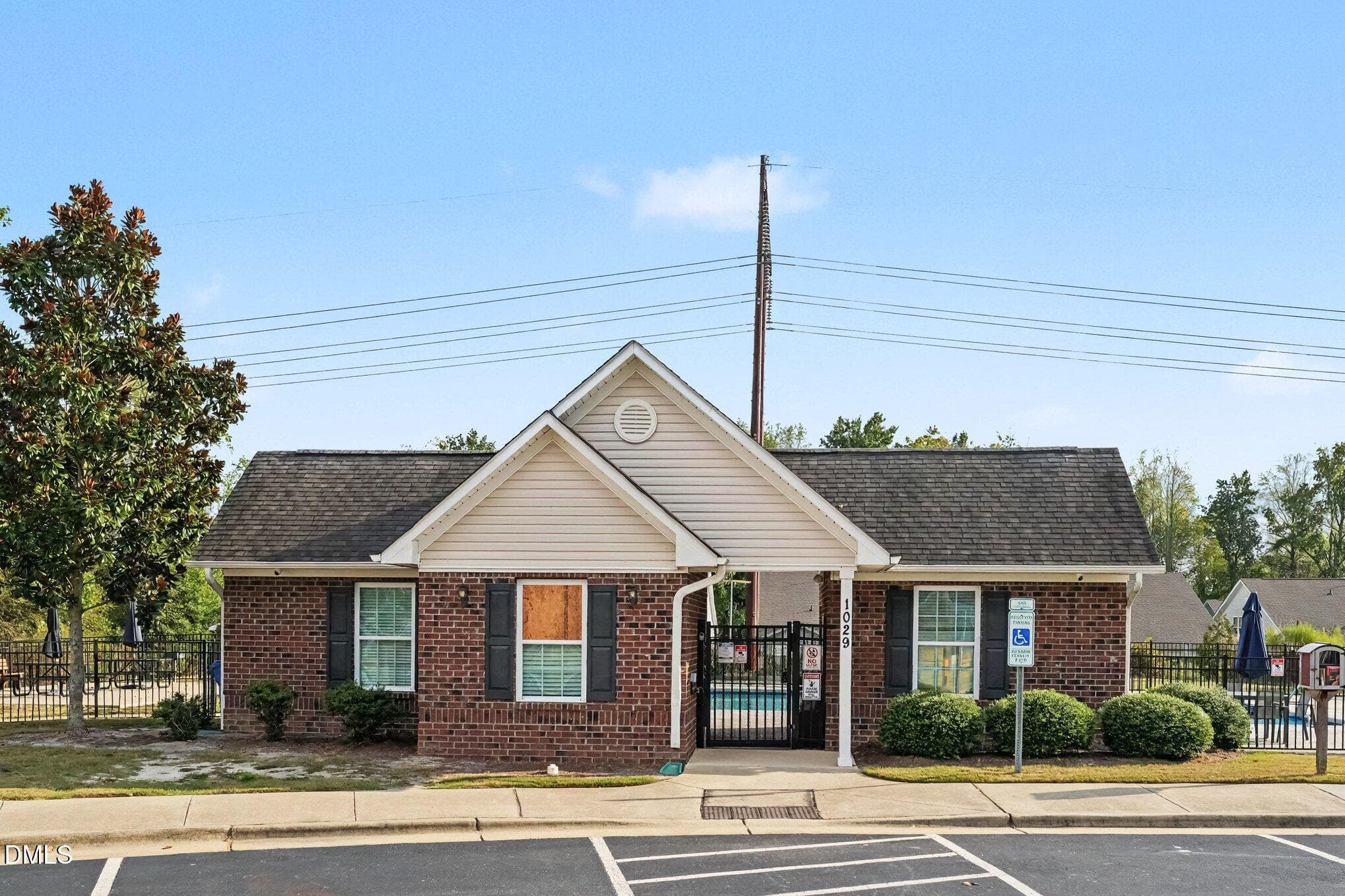 035_file_8393 - 1000 Harvest Point Drive, Fuquay Varina, NC 27526