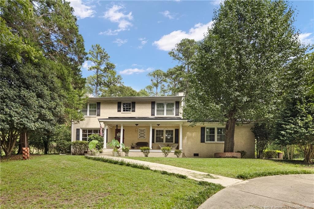 2712 Skye Drive, Fayetteville, NC 28303