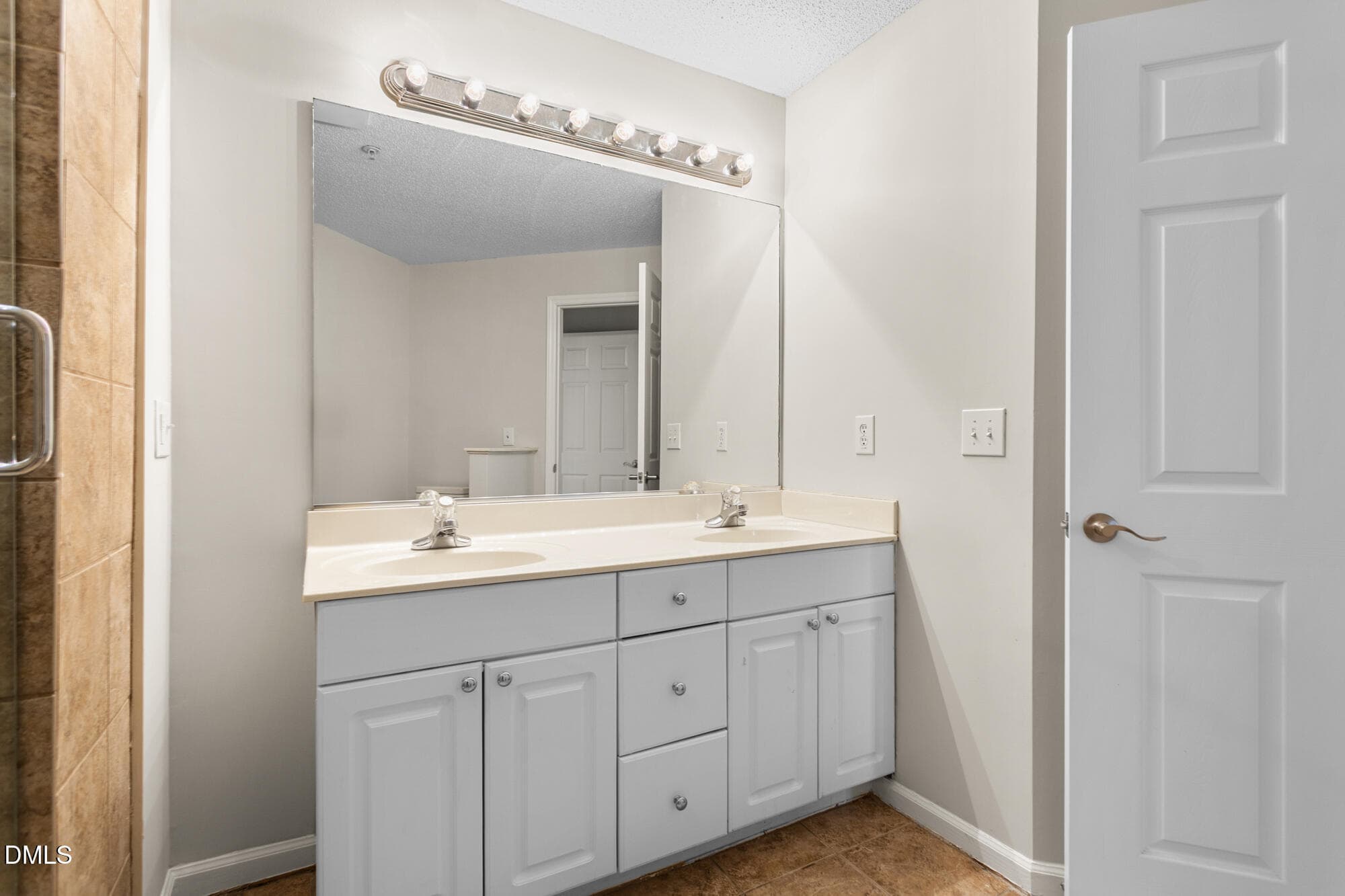 2219 Delaney Drive-214 2-17 - 2219 Delaney Drive # 214, Burlington, NC 27215