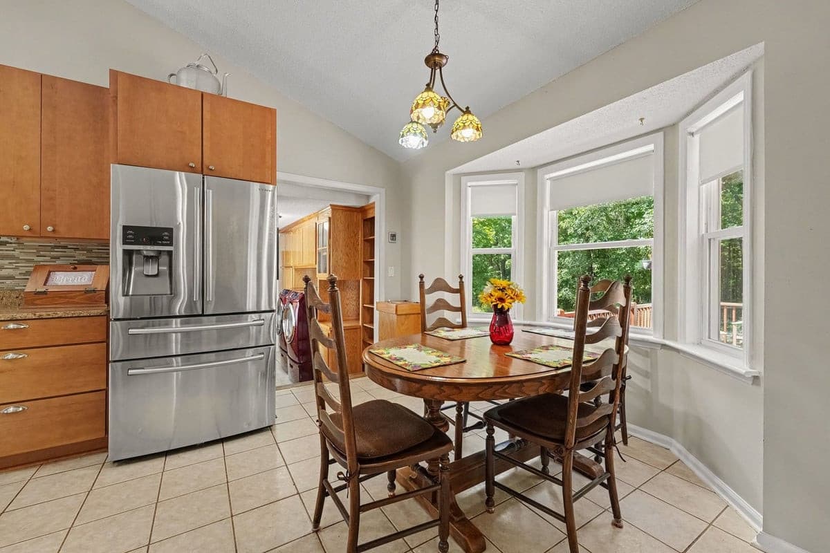 009_file_6504.jpg - 1145 Forest Glen Drive, Raleigh, NC 27603
