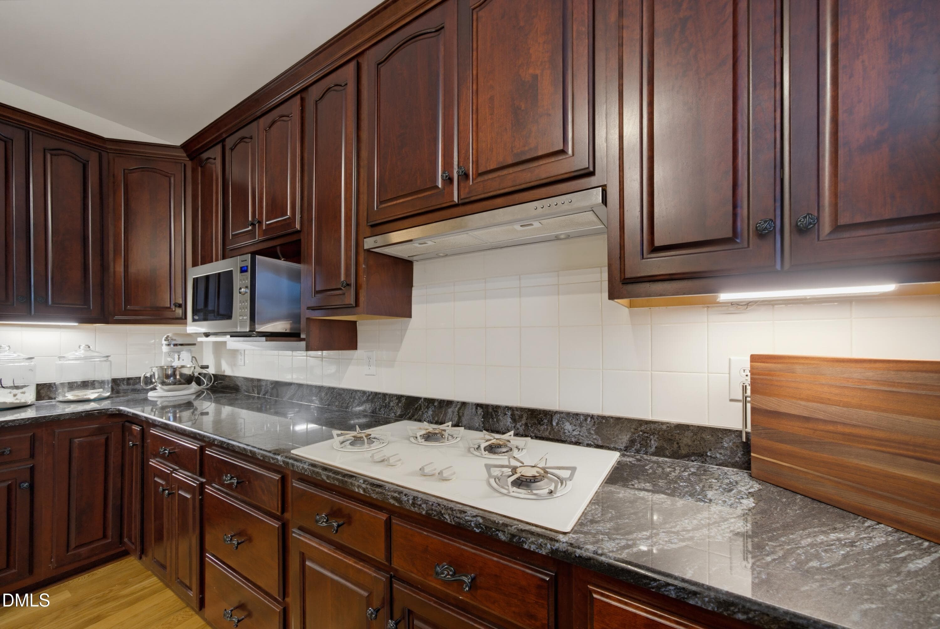 Thermador gas cooktop - 1105 Erins Way Lane, Raleigh, NC 27614