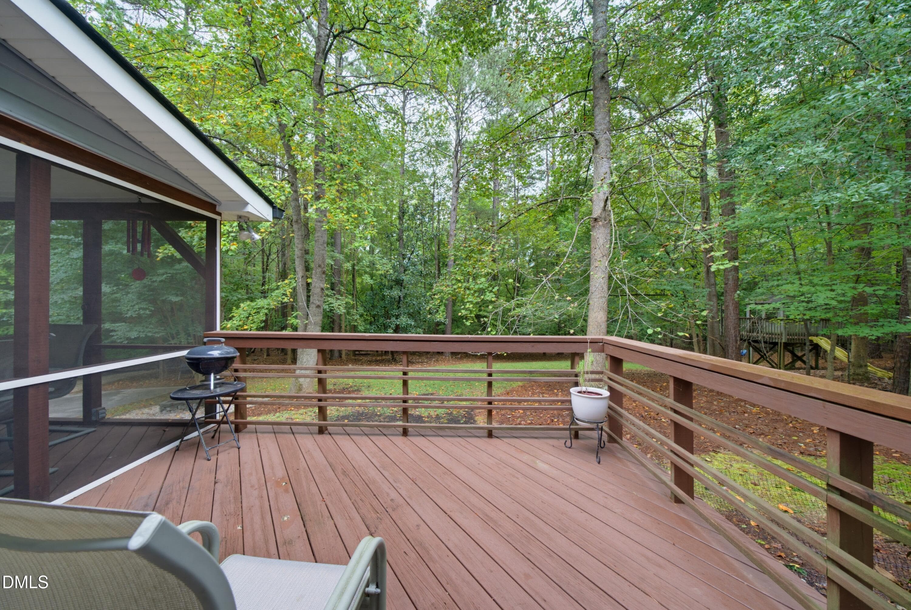 Enjoy the sounds of nature - 1105 Erins Way Lane, Raleigh, NC 27614