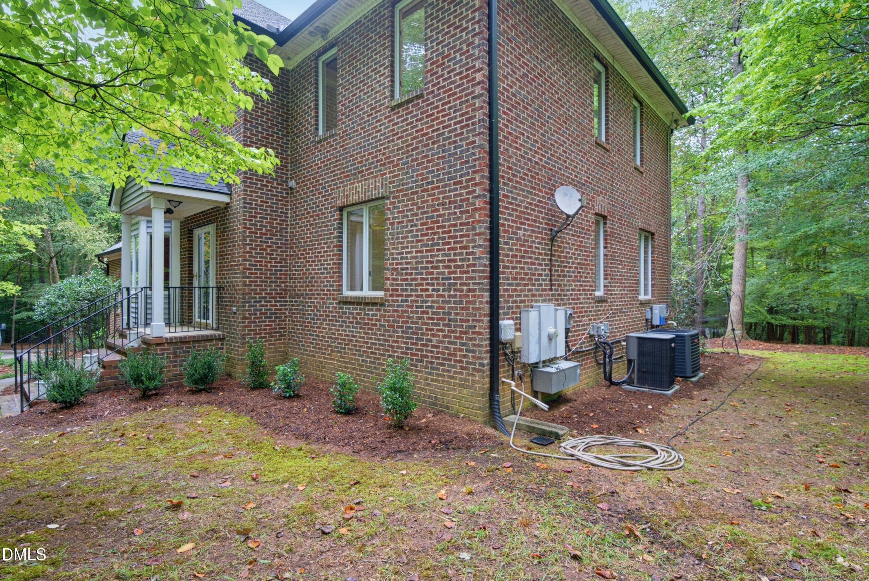 Side of house - 1105 Erins Way Lane, Raleigh, NC 27614