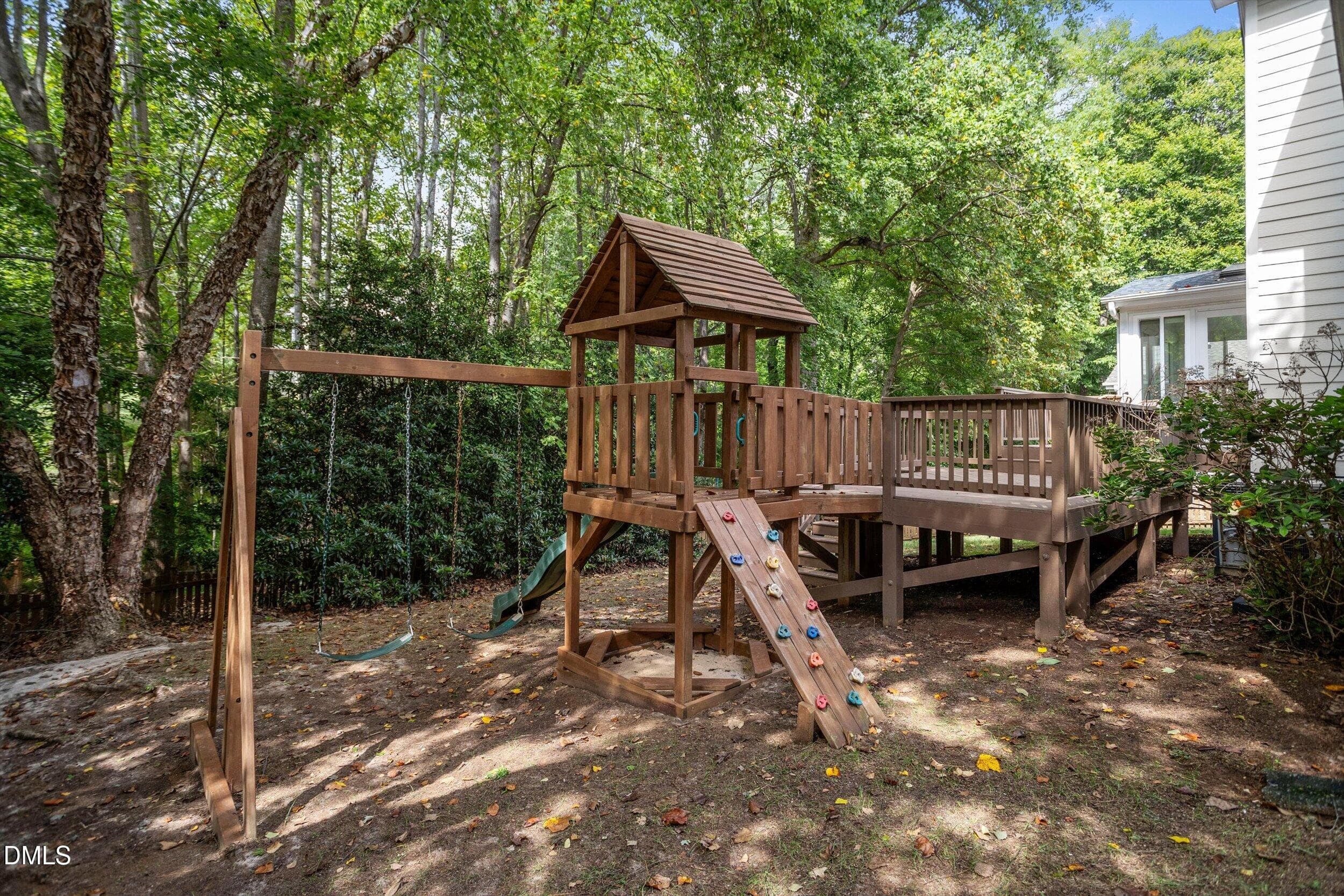 05-1809 Oakboro Dr [3356396]_09232026_05 - 1809 Oakboro Drive, Raleigh, NC 27614