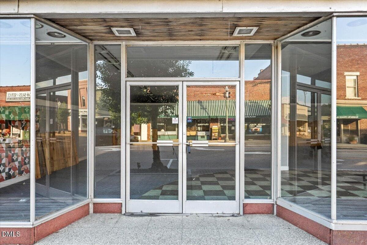 08-208 E Main St-8 - 208 E Main Street, Benson, NC 27504