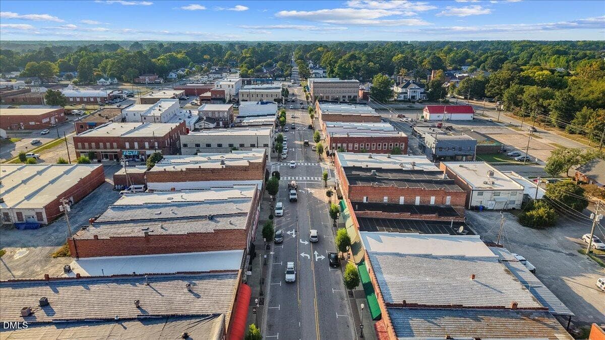 11-208 E Main St-11 - 208 E Main Street, Benson, NC 27504