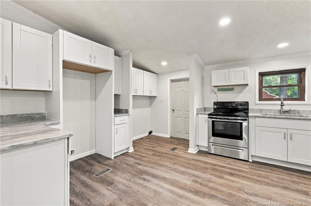 Photo 13 - 5602 Leitha Lane, Dunn, NC 28334