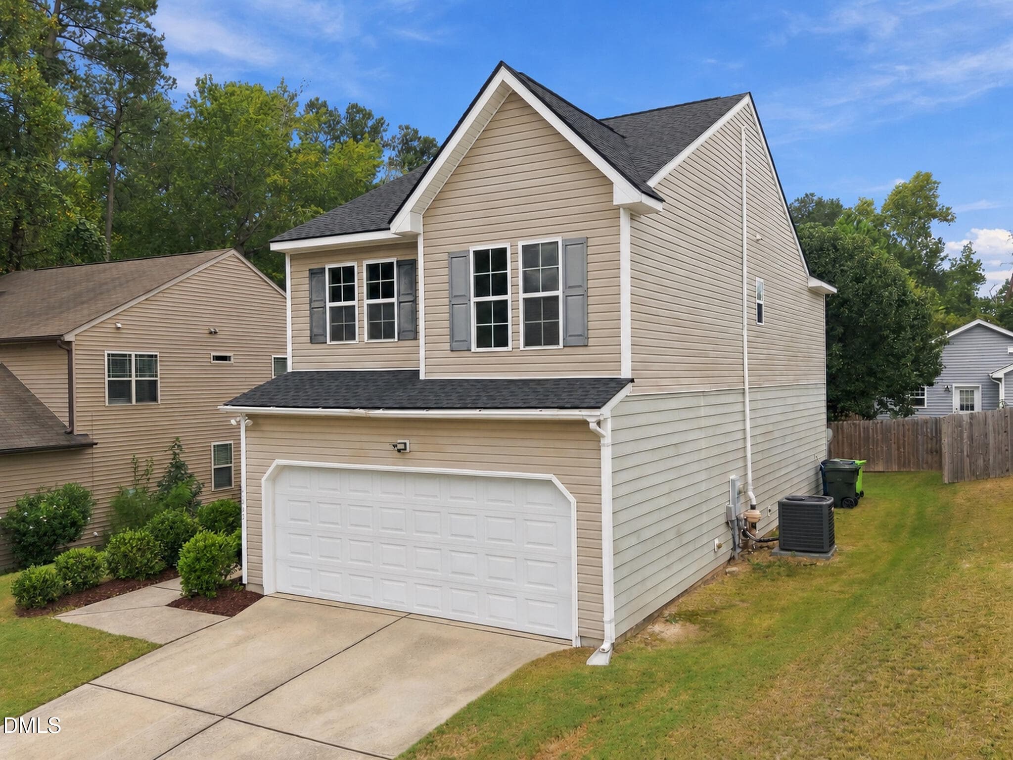 1602-Flowering-Peach-Photo-03-MLS-2048x1 - 1602 Flowering Peach Trail, Raleigh, NC 27610
