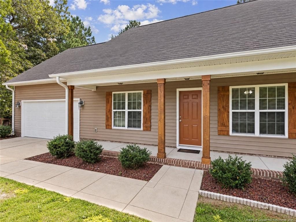 Photo 2 - 467 Hunters Creek Drive, Raeford, NC 28376