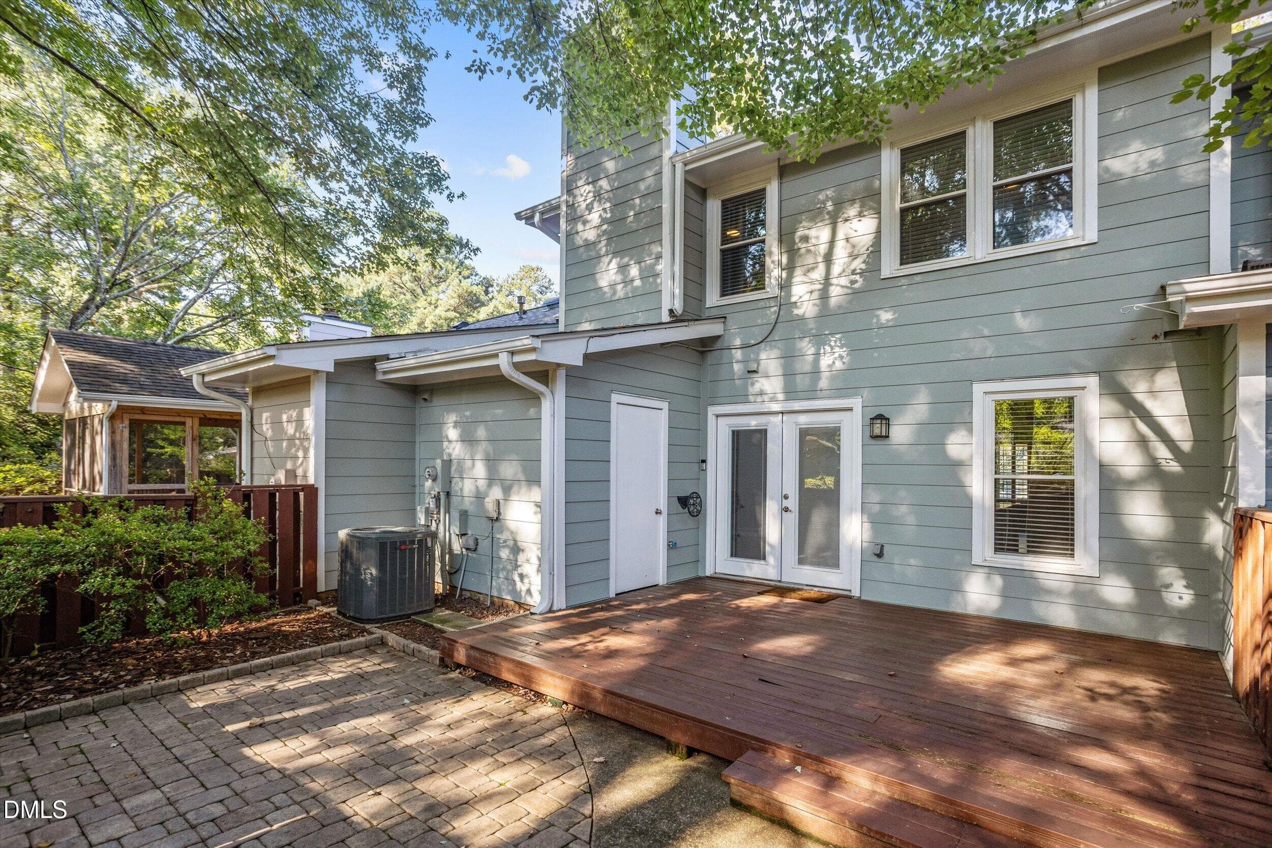 02-6424 Meadow View Dr [3428918]_0922202 - 6424 Meadow View Drive, Raleigh, NC 27609