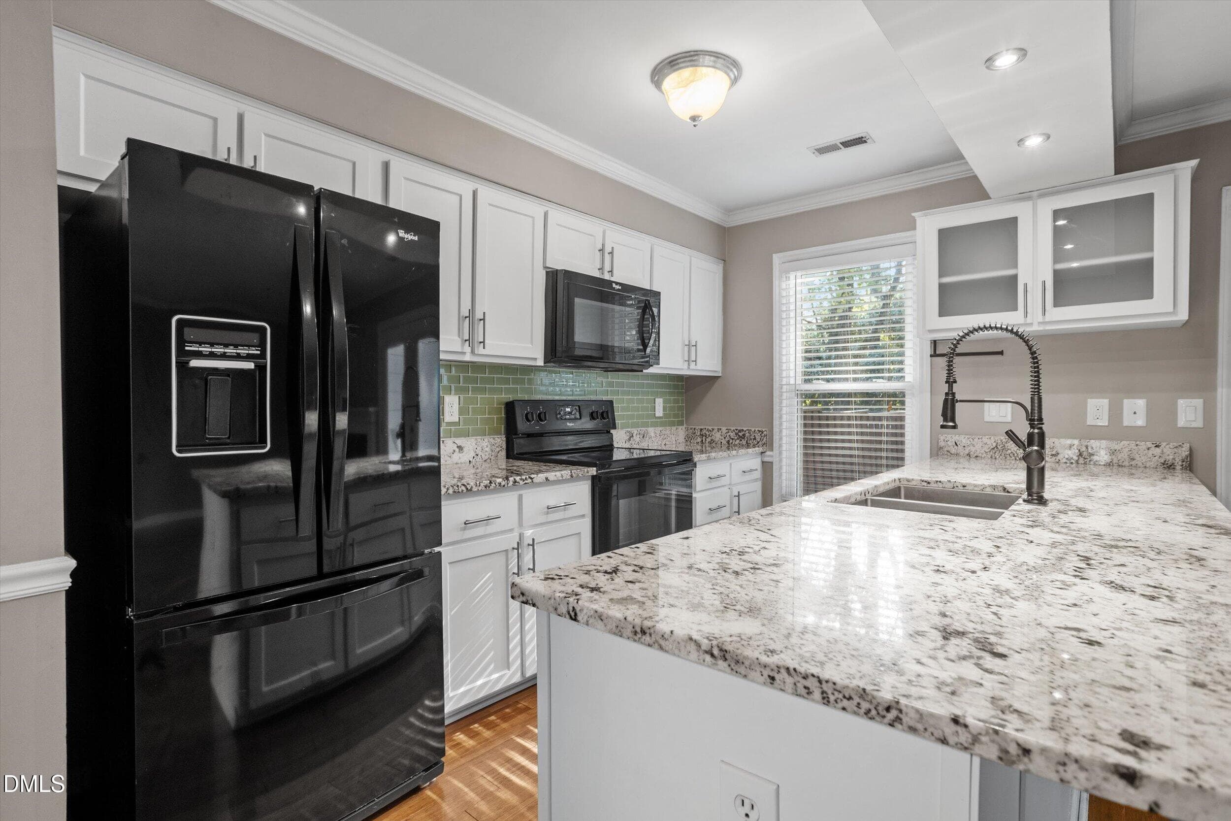 24-6424 Meadow View Dr [3428918]_0922202 - 6424 Meadow View Drive, Raleigh, NC 27609