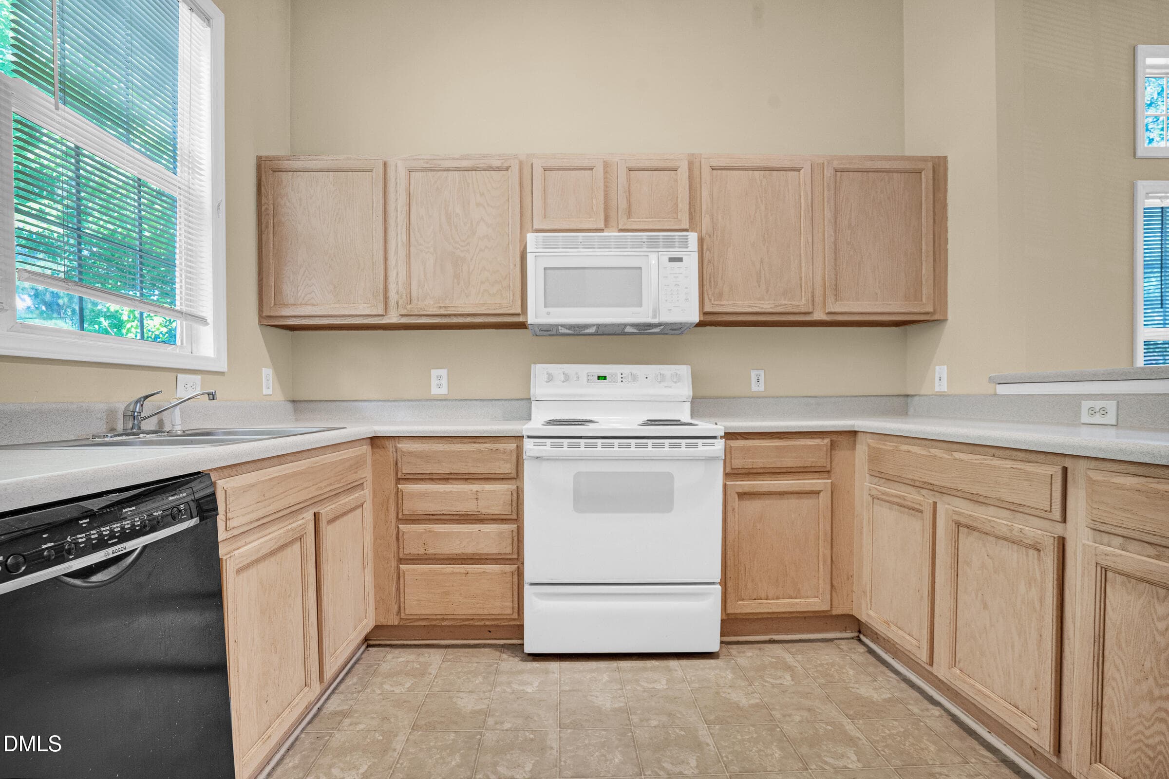 DSC08278 - 4611 Centrebrook Circle, Raleigh, NC 27616