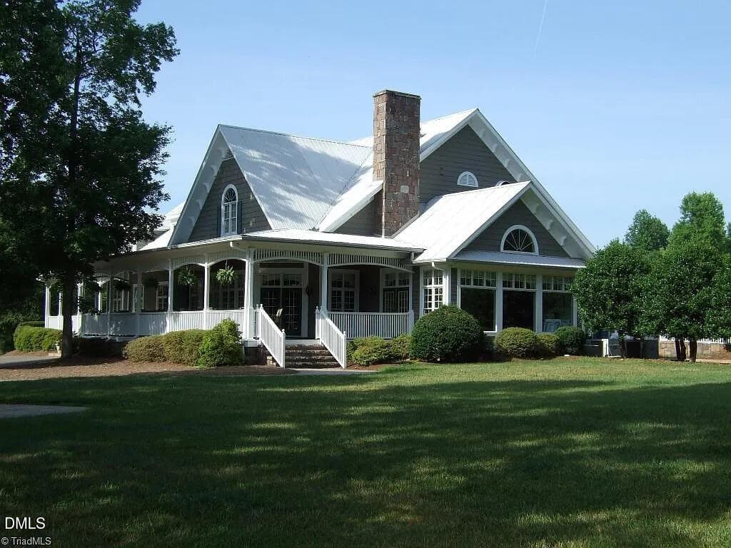 8dc16e5530357d3f58a8d6ba7c7125f4-uncropp - 310 Muirfield Court, Mebane, NC 27302
