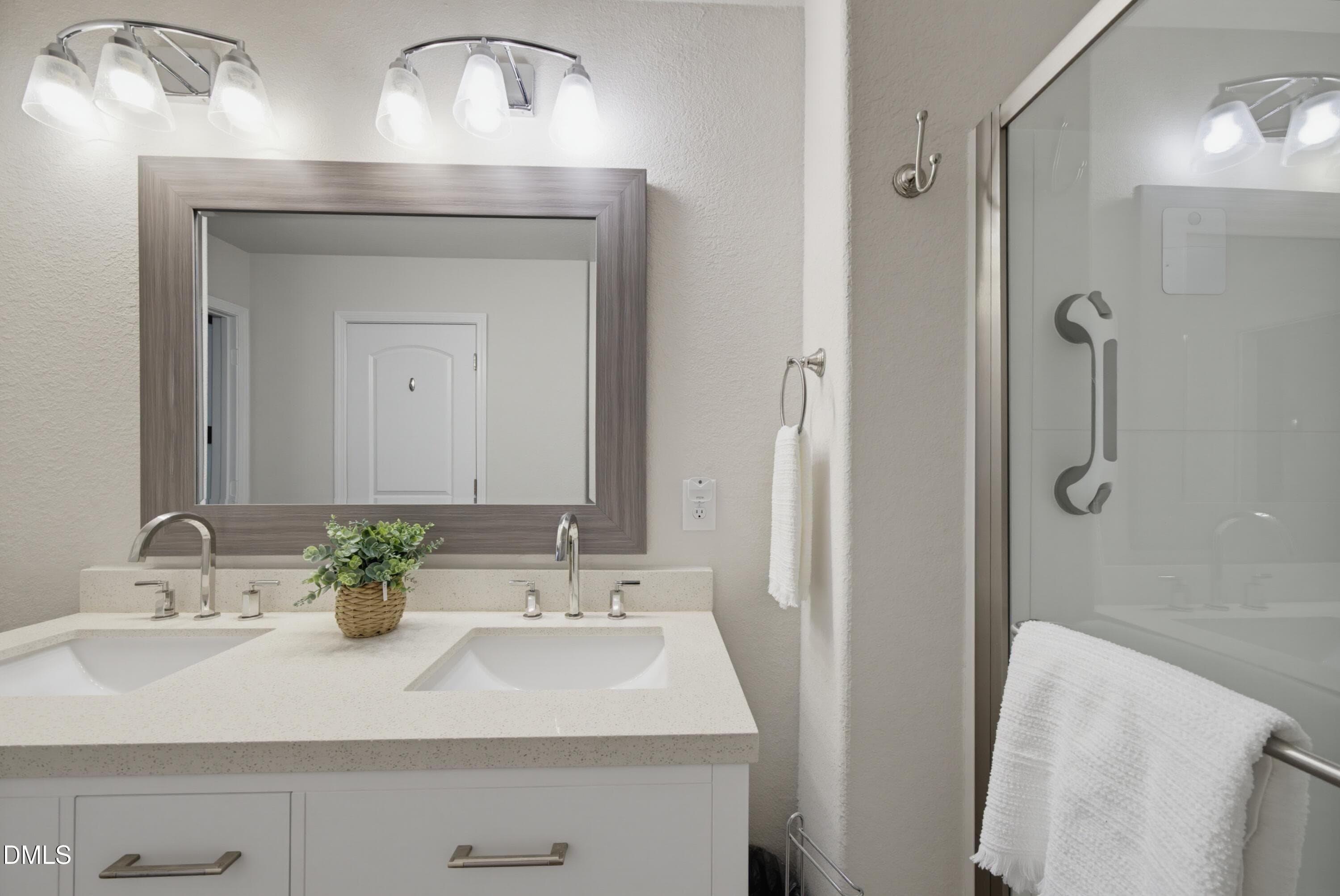Primary bath - 534 Mineral Spring Lane, Fuquay Varina, NC 27526