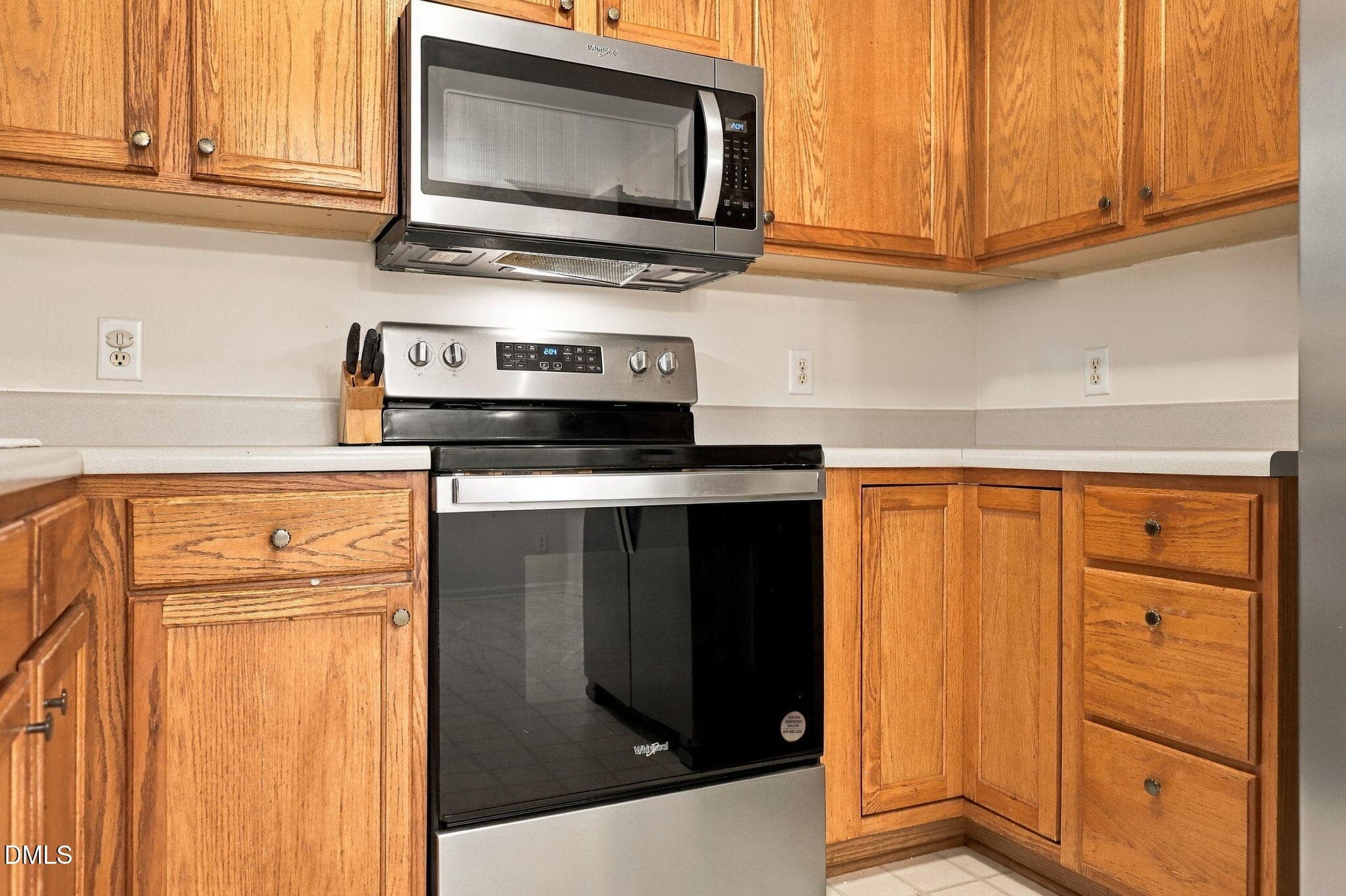 18-web-or-mls-IMG_1902 - 2220 Turtle Point Drive, Raleigh, NC 27604