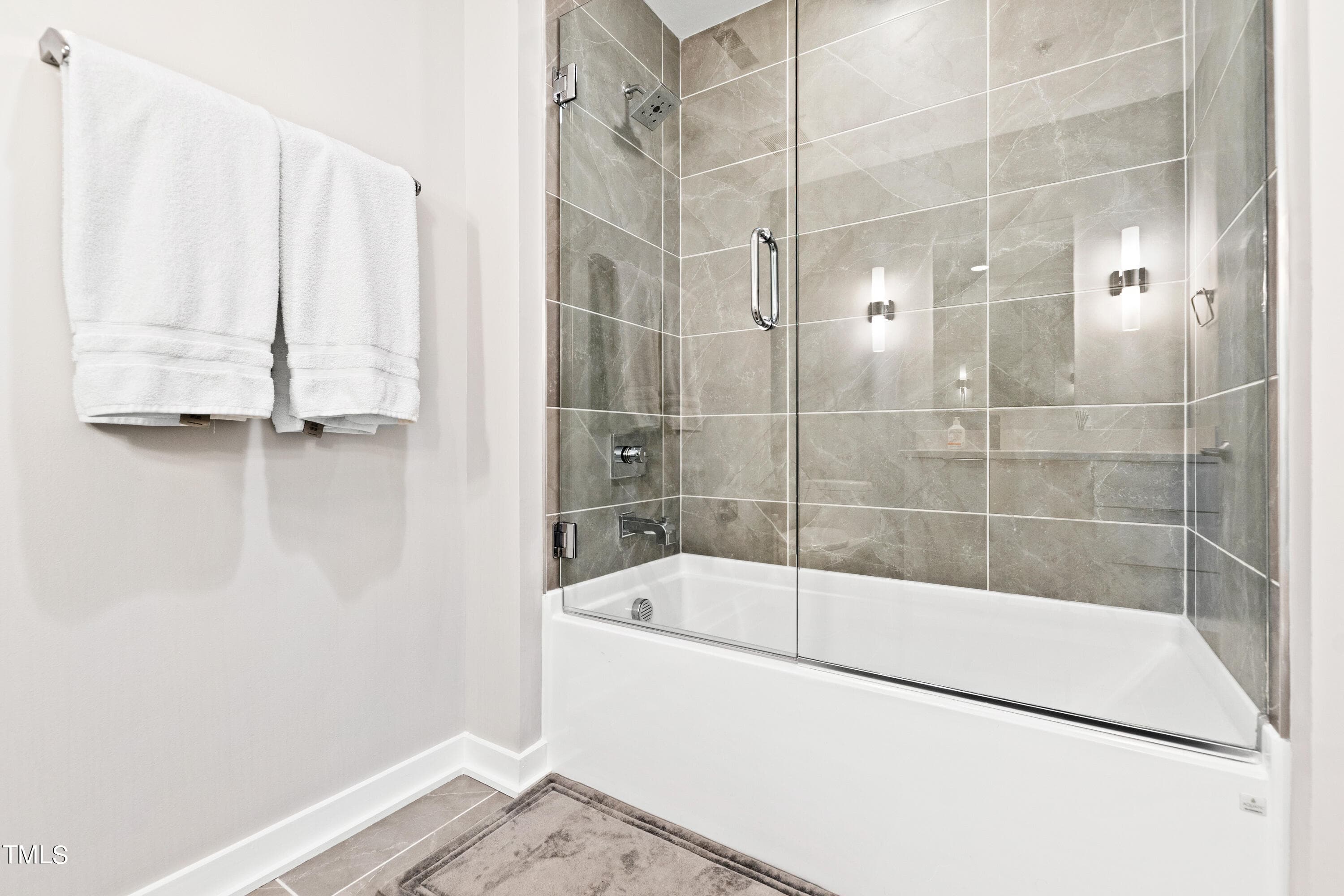 Bathroom 4 - 523 S West Street 504, Raleigh, NC 27601