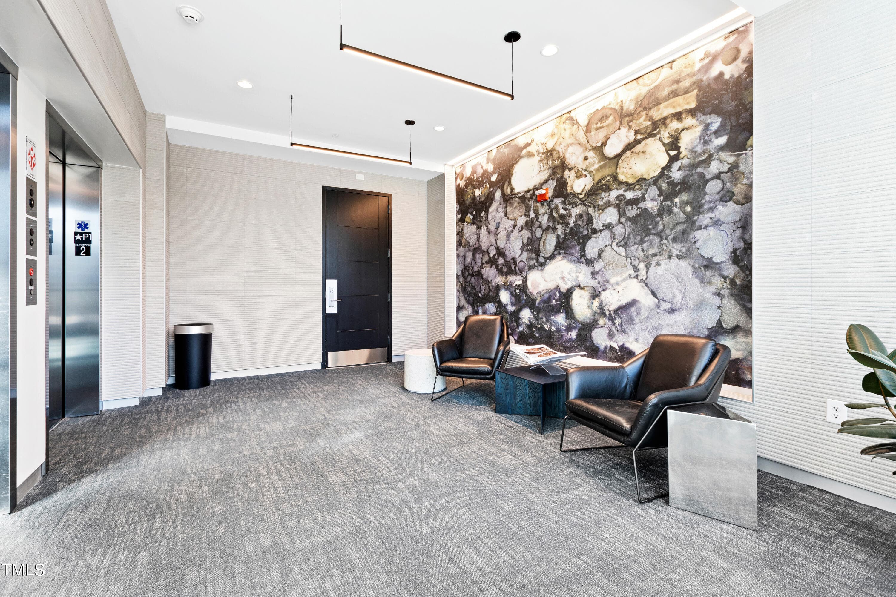 Lobby 2 - 523 S West Street 504, Raleigh, NC 27601