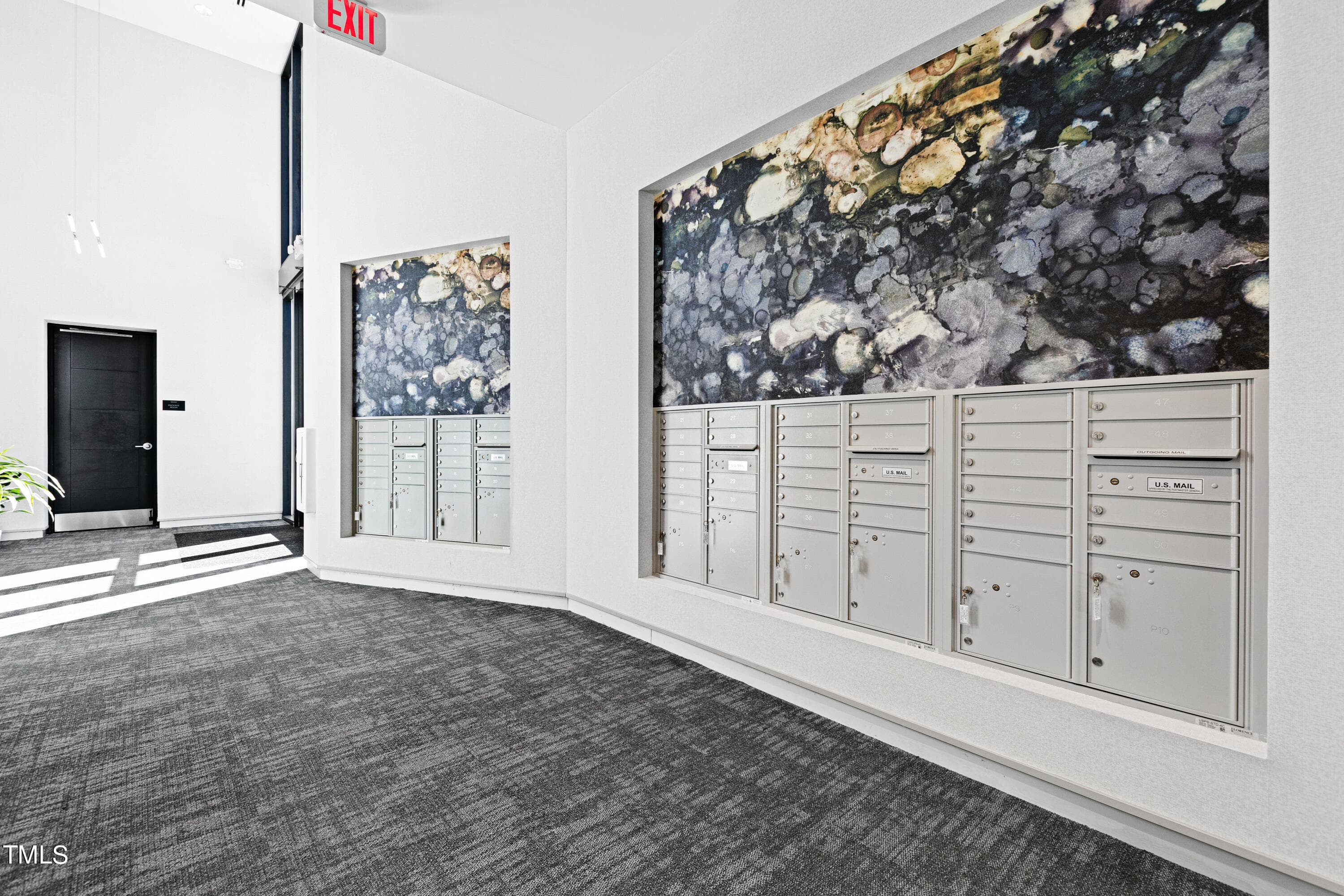 Lobby 3 - 523 S West Street 504, Raleigh, NC 27601