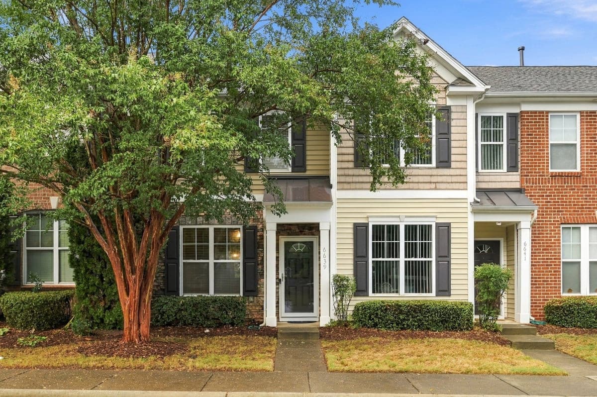 6639 Clarksburg Place, Raleigh, NC 27616
