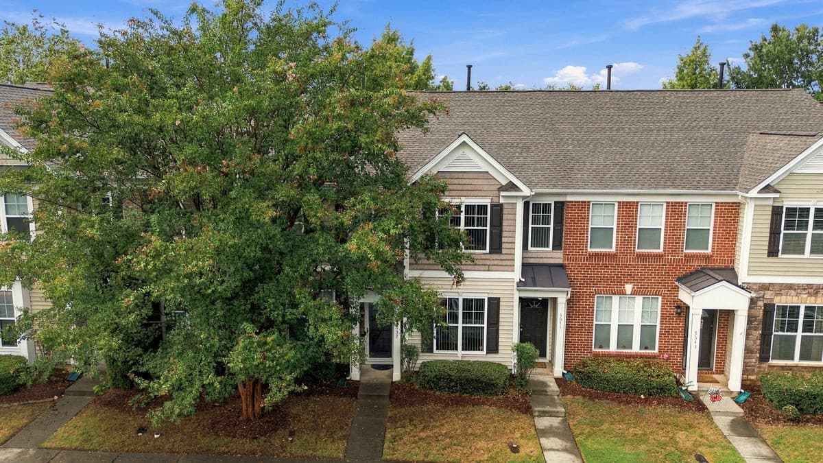129.jpg - 6639 Clarksburg Place, Raleigh, NC 27616