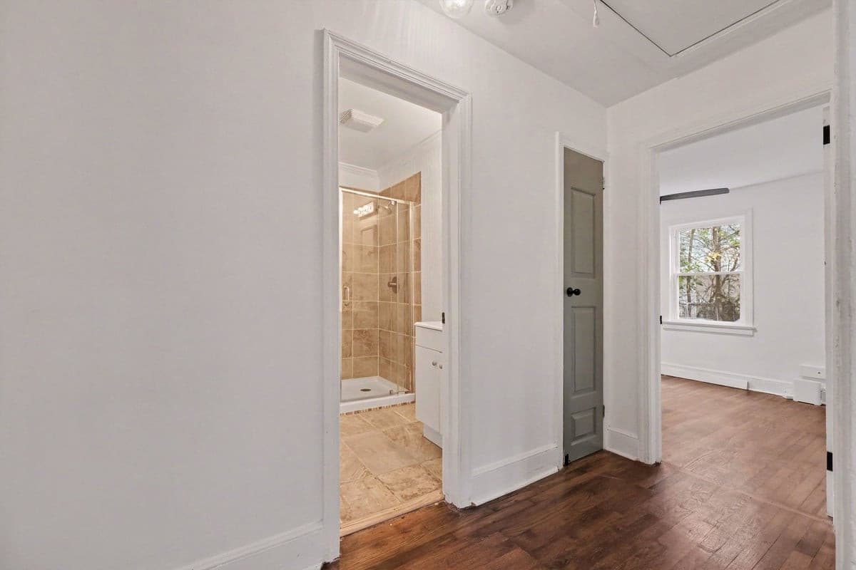 023_file_9121.jpg - 415 N Guthrie Avenue, Durham, NC 27703