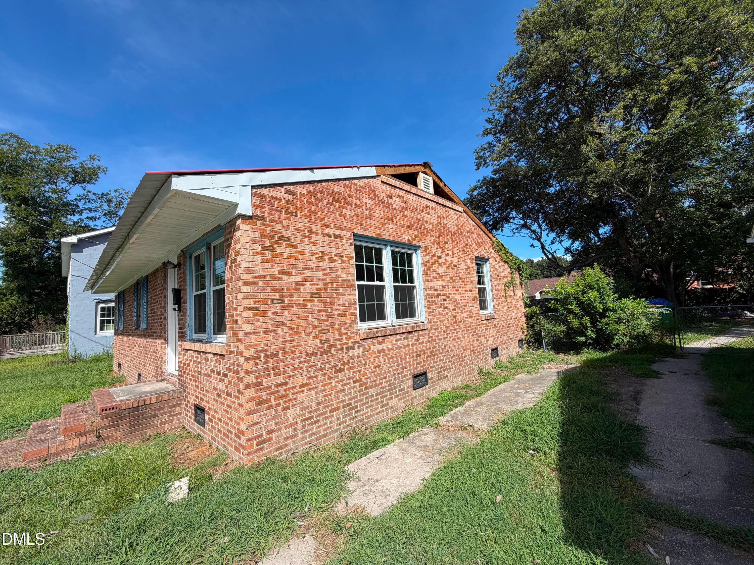 5f0ecbc4-dde4-488a-87ff-3cb904cbab57 - 509 E 14th Street, Lumberton, NC 28358