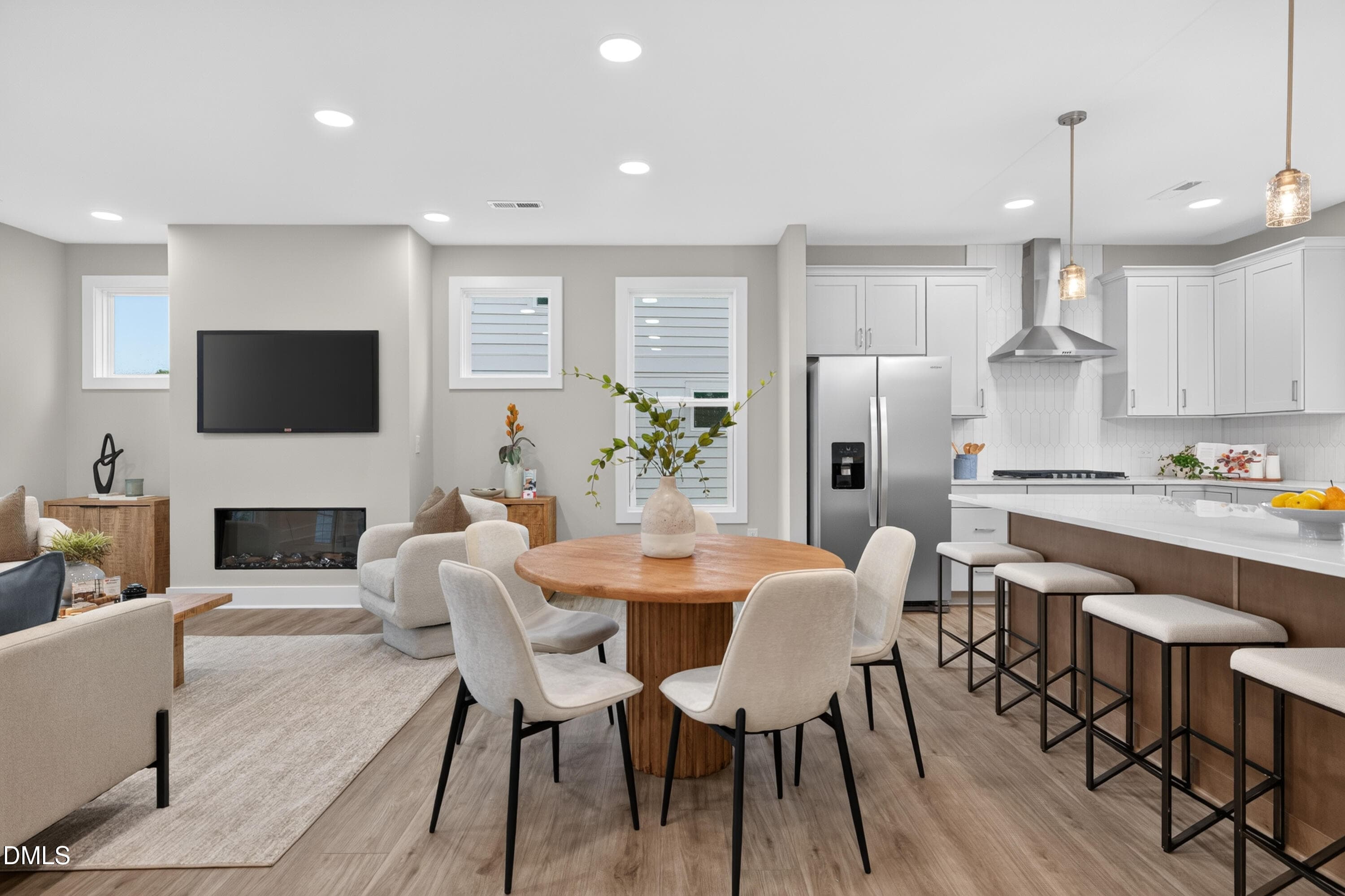 Dining Area & Kitchen View - 826 Fireship Road, Fuquay Varina, NC 27526