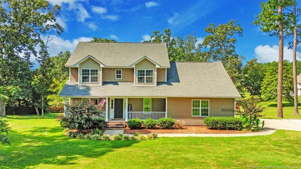 314 Woods Lane, Raeford, NC 28376