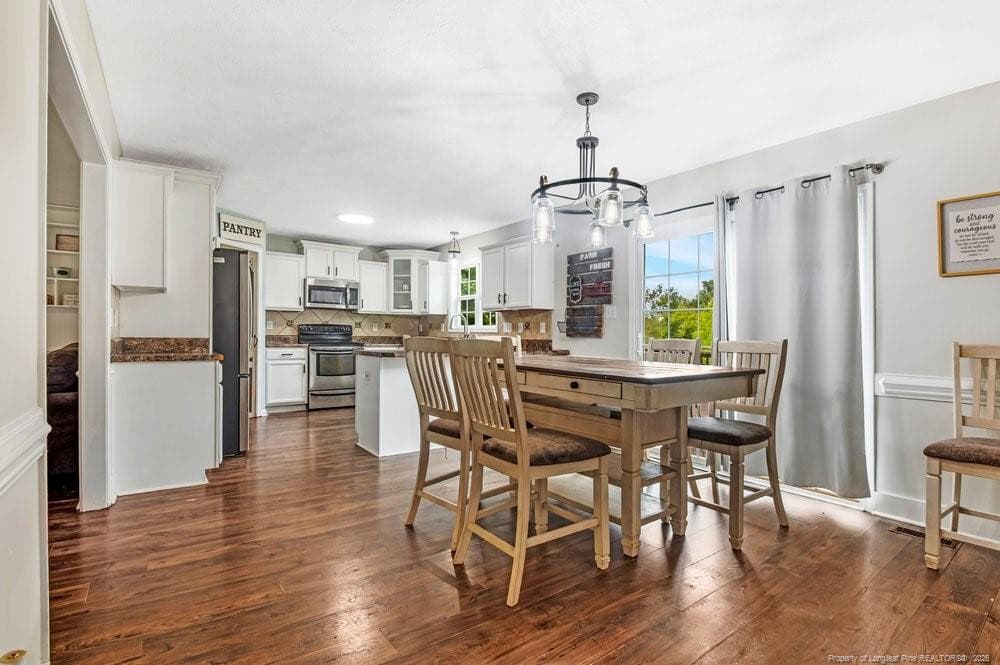 Photo 5 - 314 Woods Lane, Raeford, NC 28376