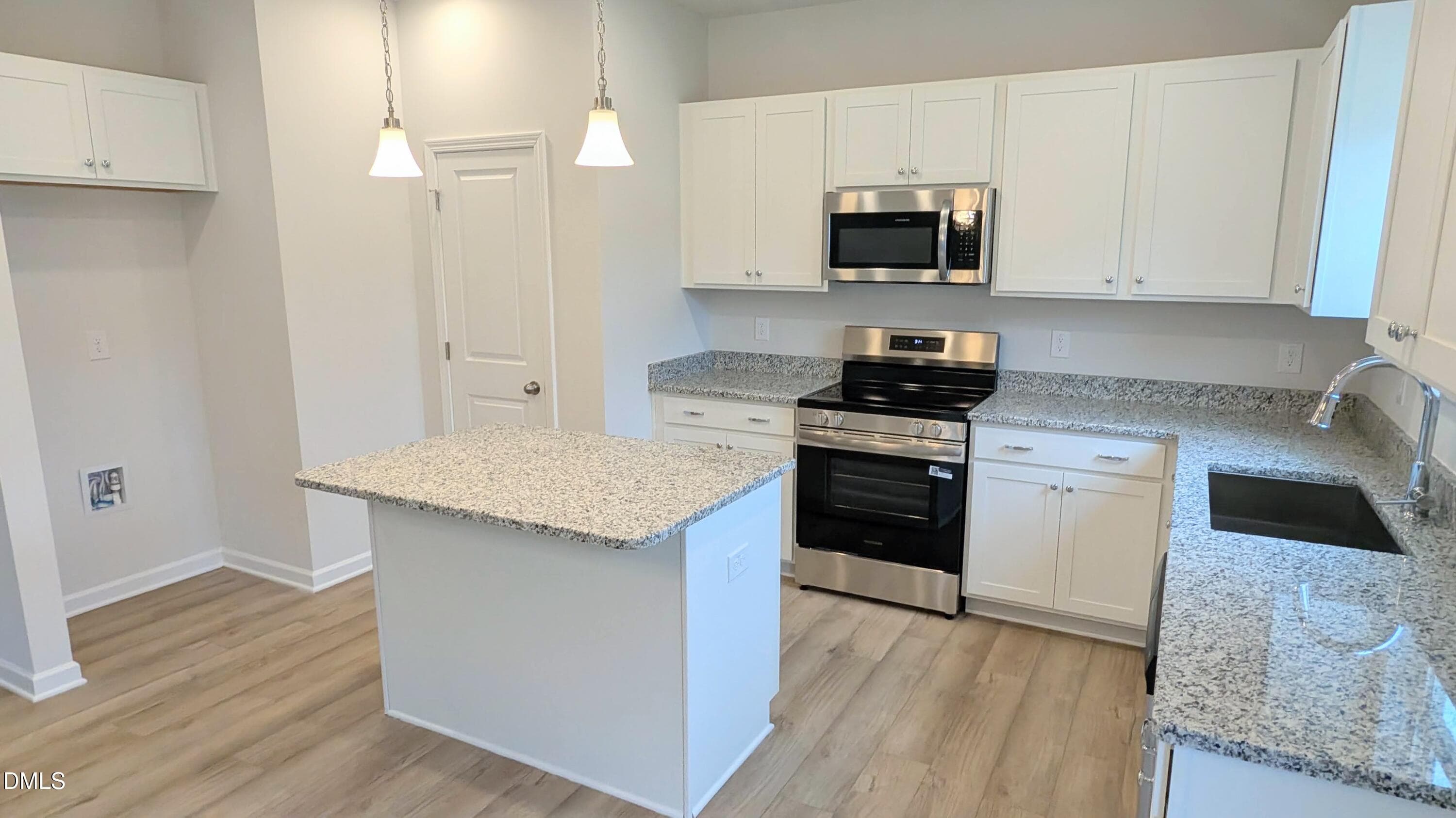 Luxury Kitchen - 71 Chardonnay Drive, Lillington, NC 27546