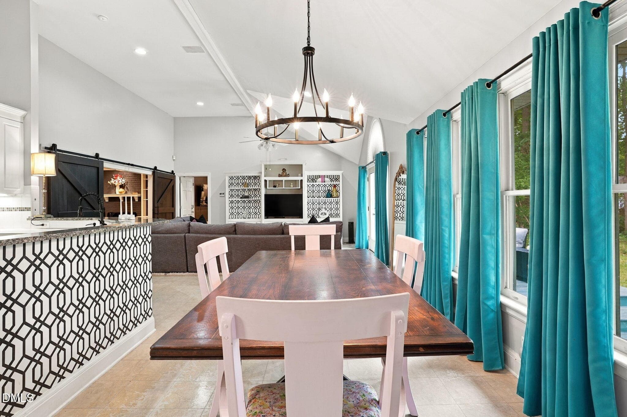 Breakfast Nook - 1115 Peachtree Road NW, Wilson, NC 27896