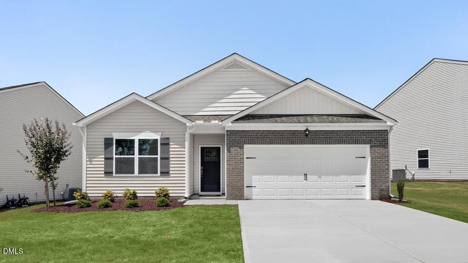 24 Tuscarora Drive, Fuquay Varina, NC 27526