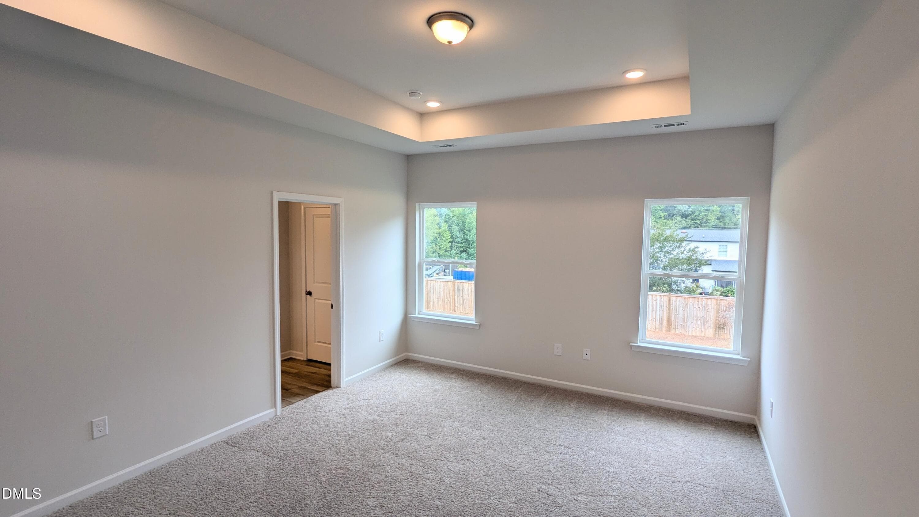Elegant Tray Ceiling - 71 Chardonnay Drive, Lillington, NC 27546
