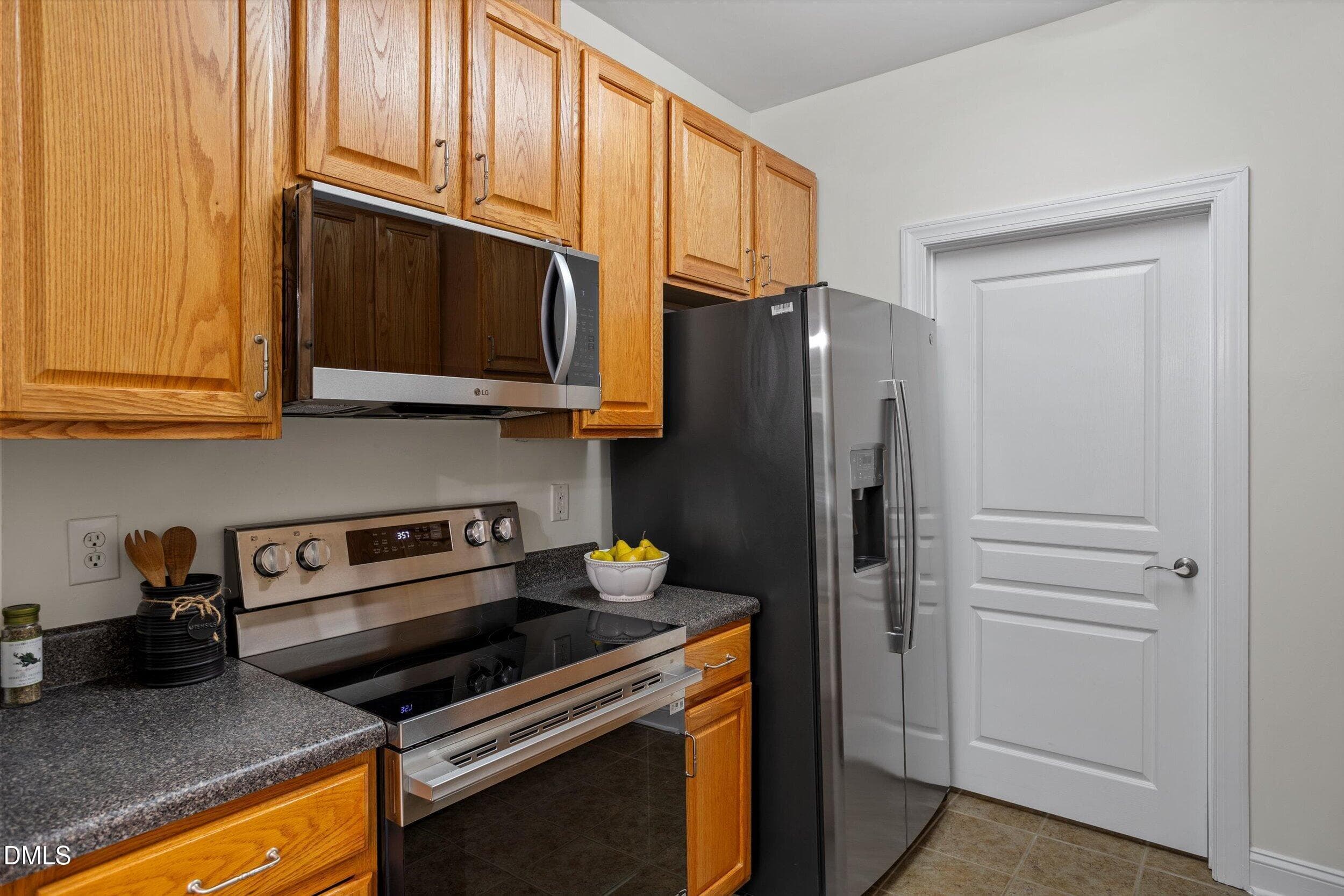 18-1011 Arborgate Cir [3430165]_09242026 - 1011 Arborgate Circle, Chapel Hill, NC 27514, Chapel Hill