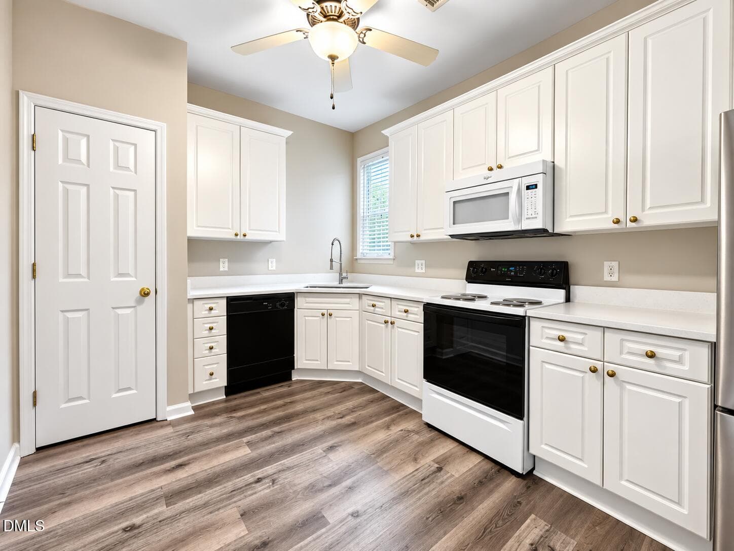 kitchen - 11001 Louson Place, Raleigh, NC 27614